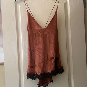 Sweetheart satin cami